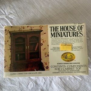 The House of miniatures dollhouse closed cabinet top kit
